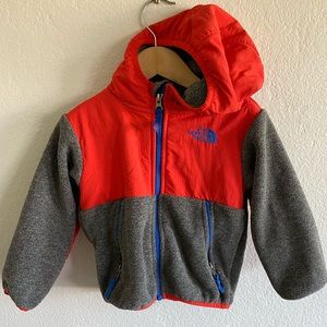 Kids  2T The North Face Jacket with hood